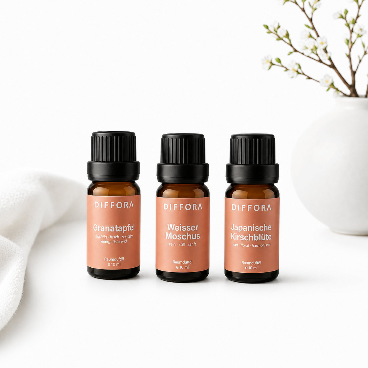 ꓓꓲꓝꓝꓳꓣꓥ Signature Starter Set von ꓓꓲꓝꓝꓳꓣꓥ™ mit Schreibutensilien und Zubehör, auf weißem Hintergrund.